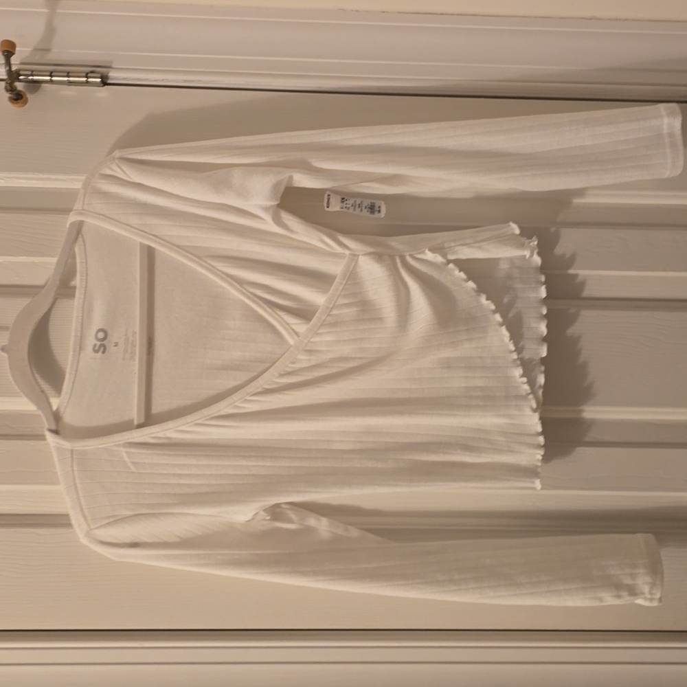 SO BRAND WOMEN'S JUNIOR SIZE WHITE LONG SLEEVES WRAP TOP SIZE MEDIUM